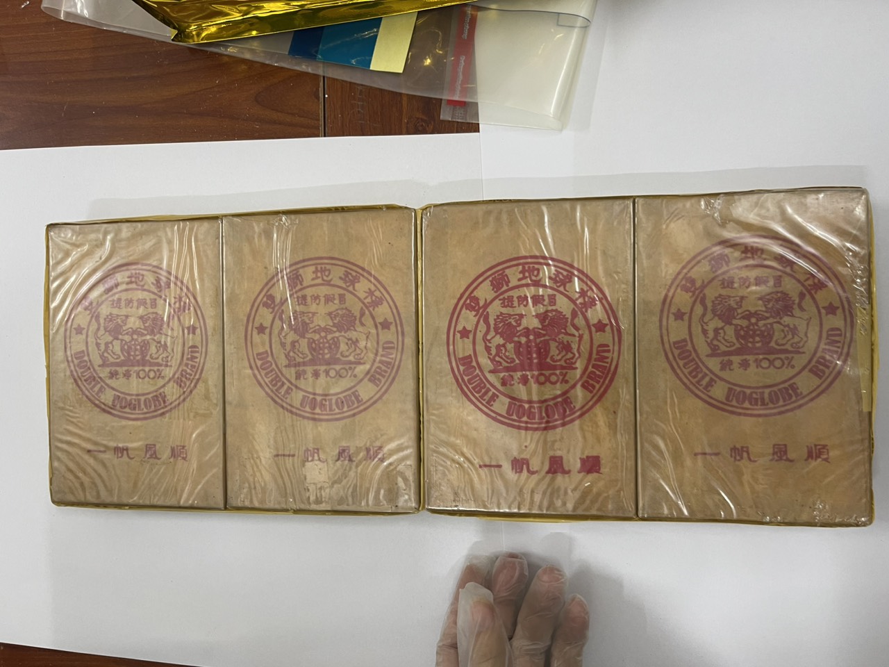 Phá chuyên án, bắt giữ 2 đối tượng, thu 11.9 kg ma tuý các loại